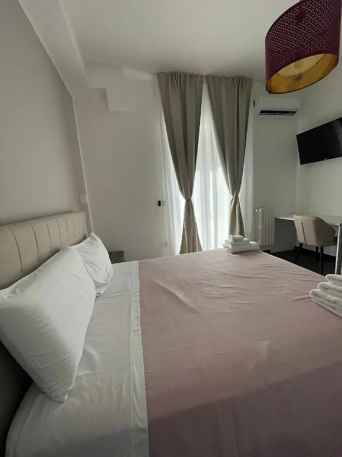 Bed and Breakfast Relais Petruzzelli Bari 0*,  Italia